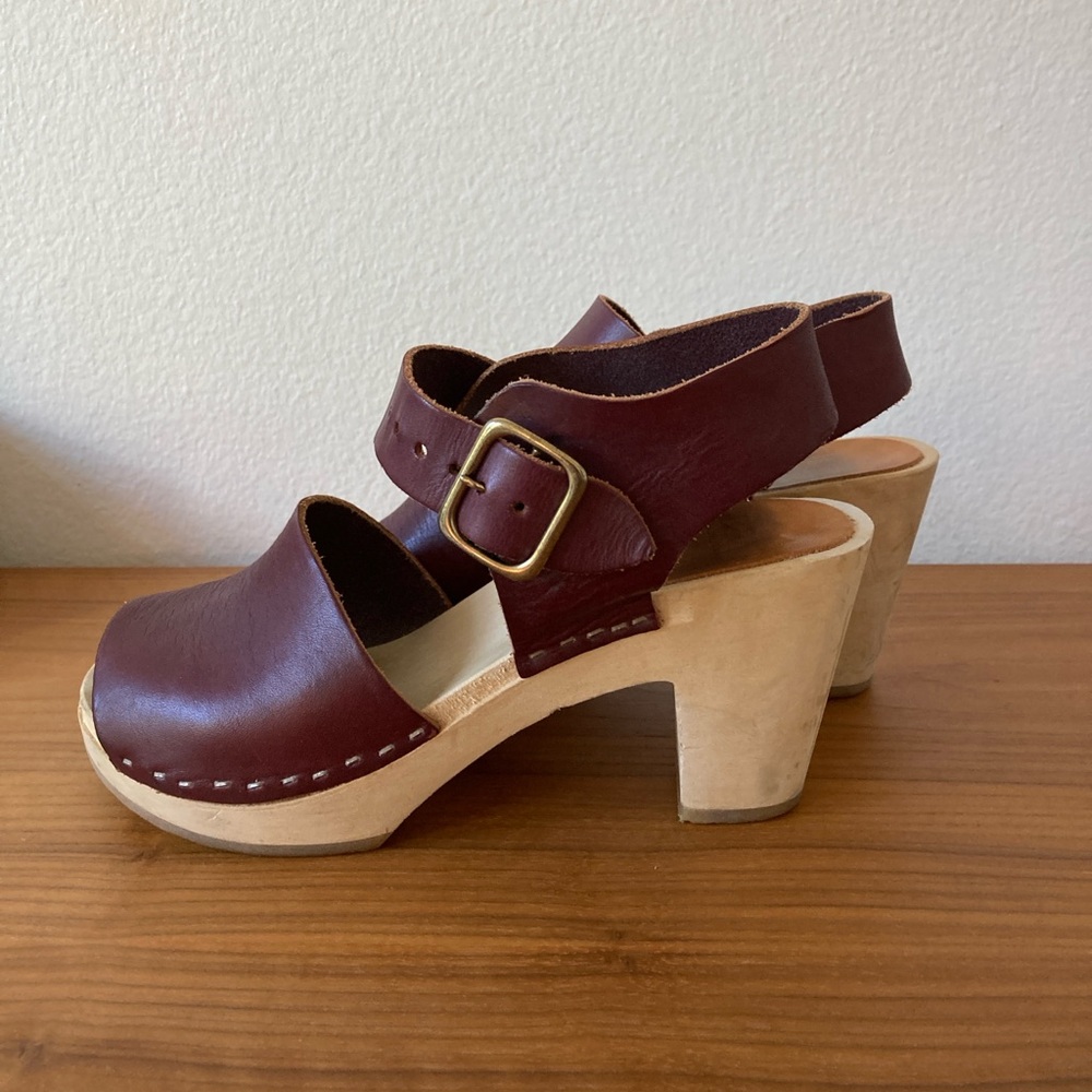 Bryr Clogs - image 2
